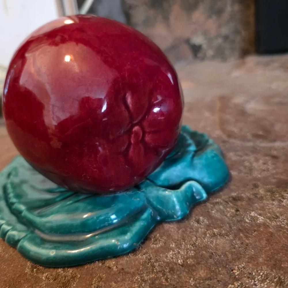 Vintage Ceramic Apple Wall Pocket Red Glazed Fruit Leaf Kitchen Cottagecore MCM